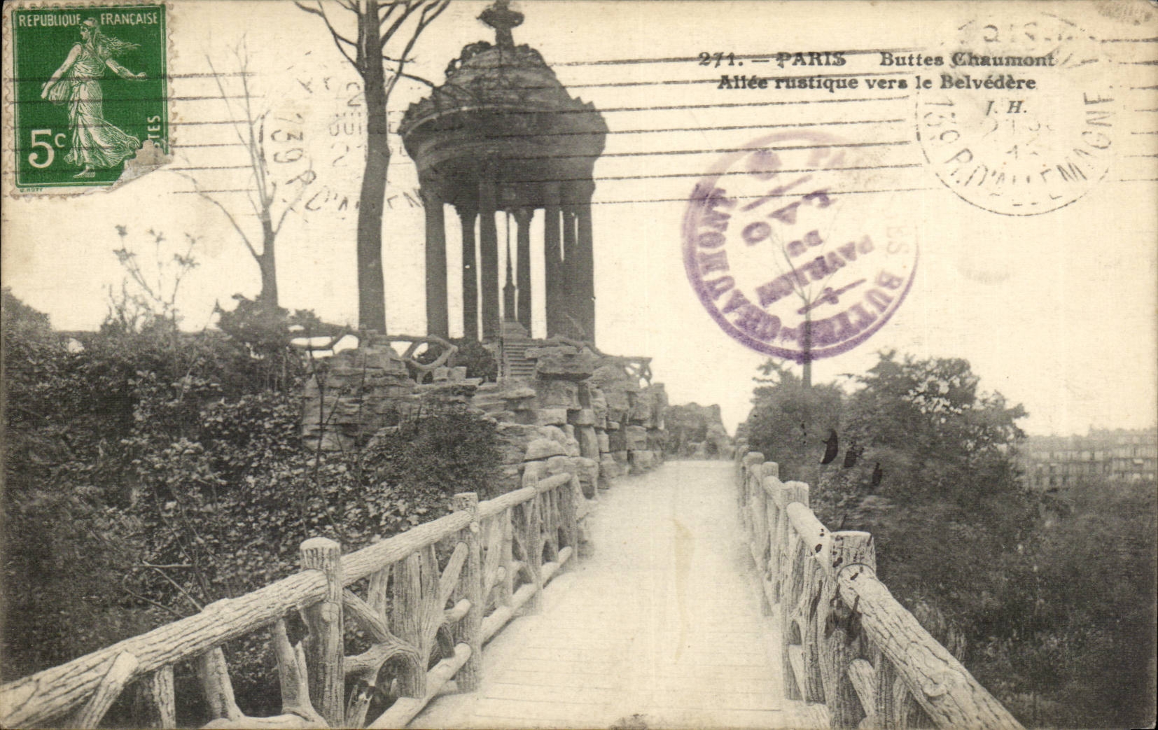 Paris - 19 - Chaumont Hillocks - Allee rustic towards the View-point - CPA