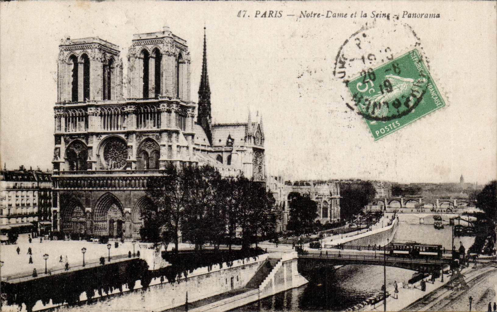 Paris - 4 - Notre Dame et la Seine - Panorama - CPA 