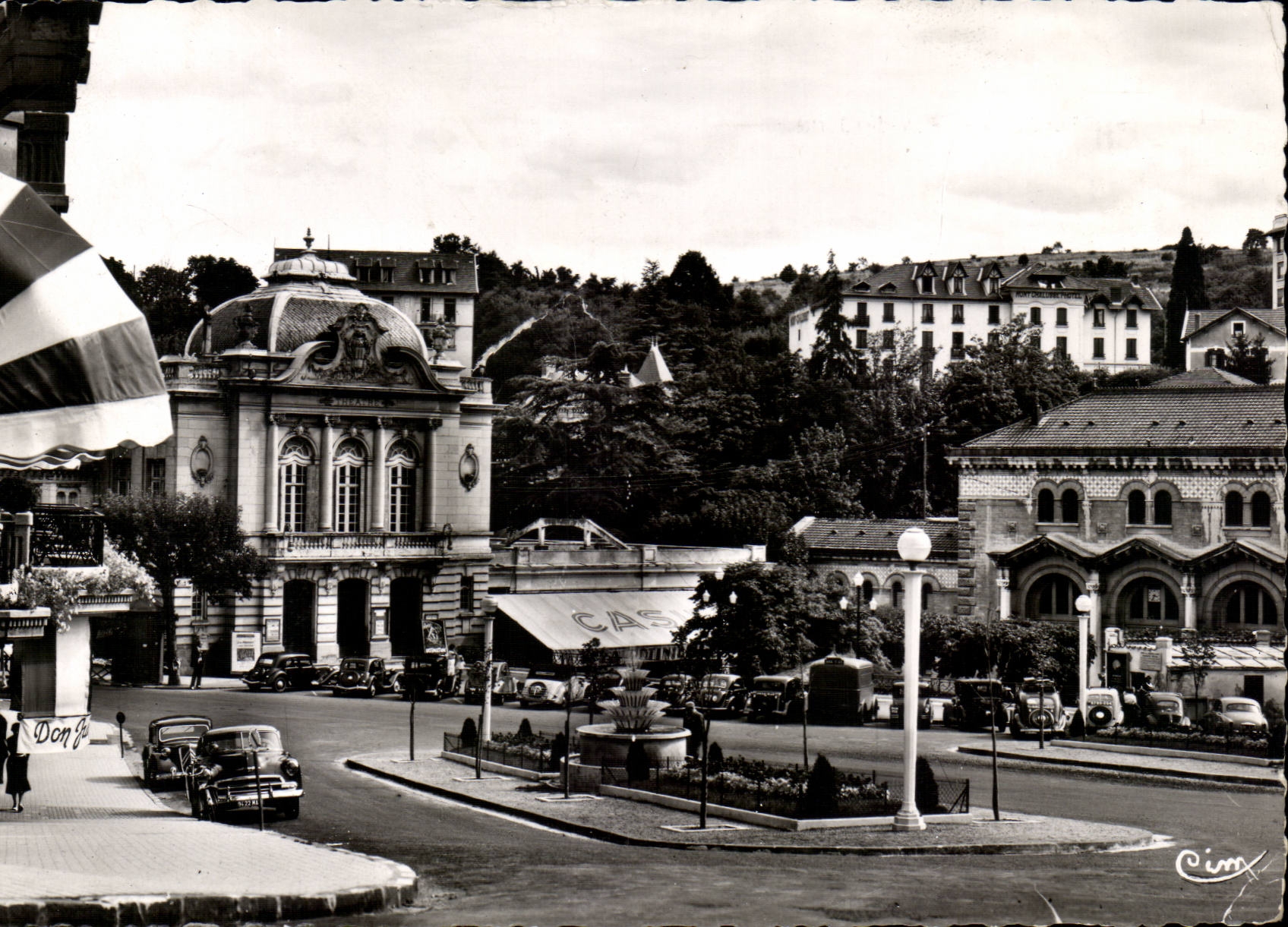 Chatel Guyon - Chatelguyon - der Brosson Platz - CPA