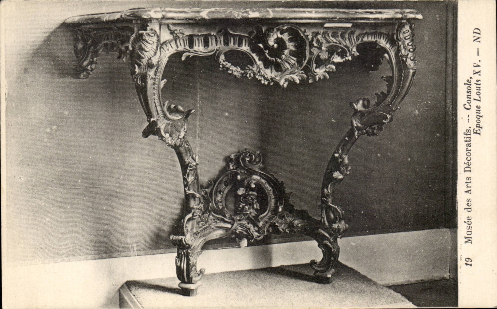 Paris - 1 - Musee des Arts Descoratifs - Console - Epoque Louis XV - CPA