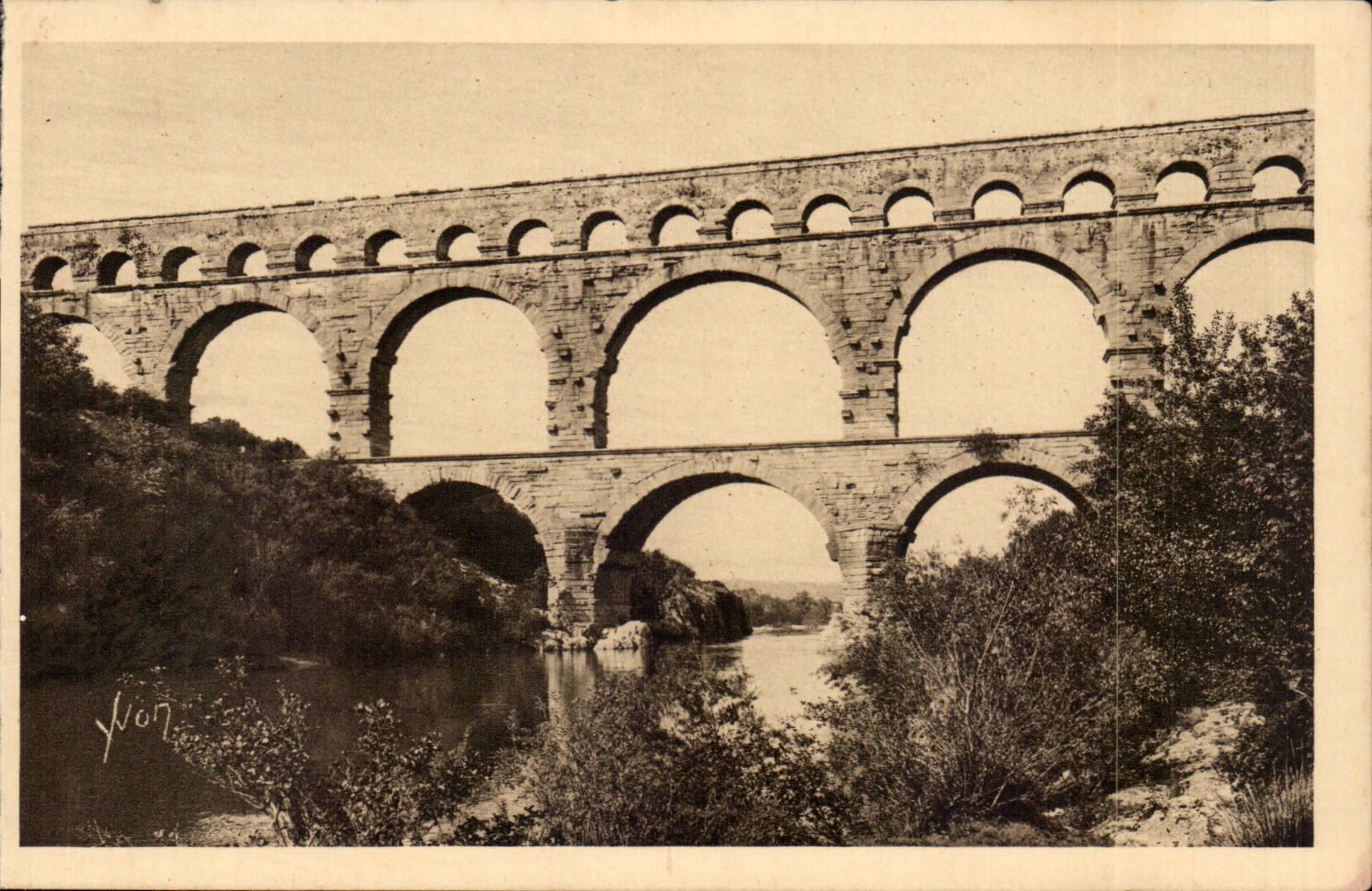 Nimes - die Brucke von Gard - CPA