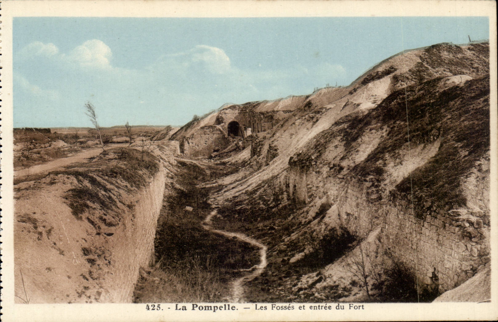 Pompelle - Pits and Entering of Fort - CPA