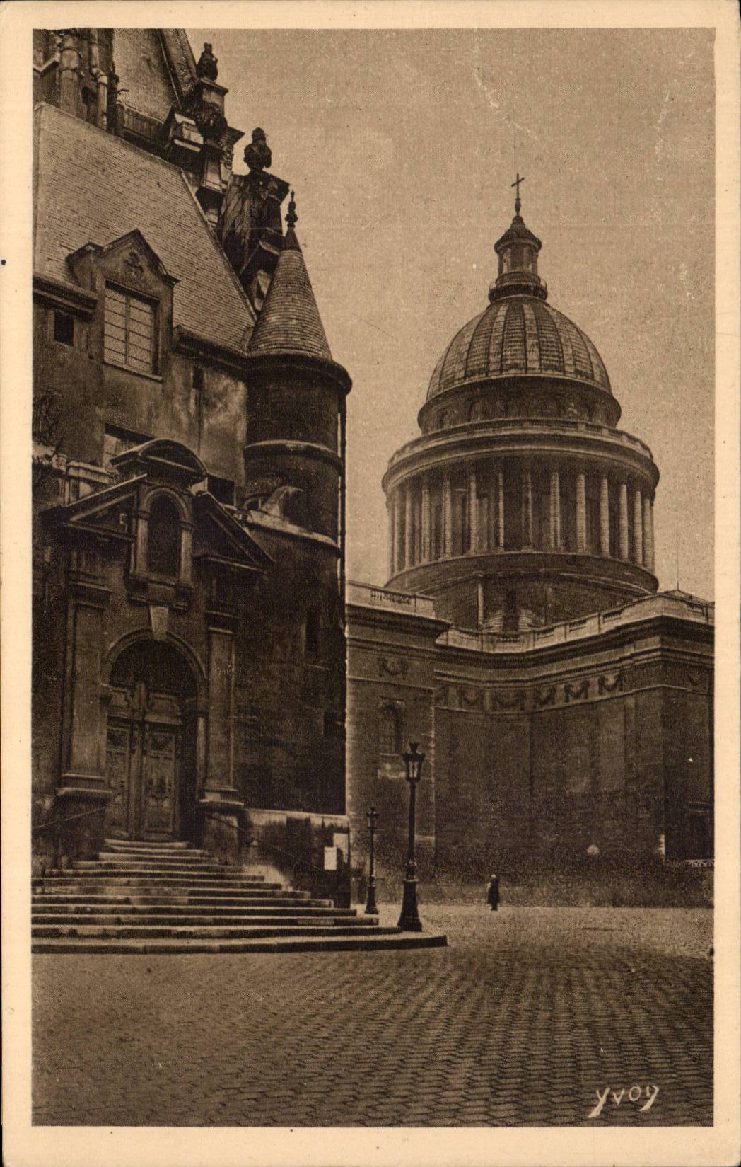 Paris - 5 - St Etienne of the Mount and Dome of the Pantheon - CPA