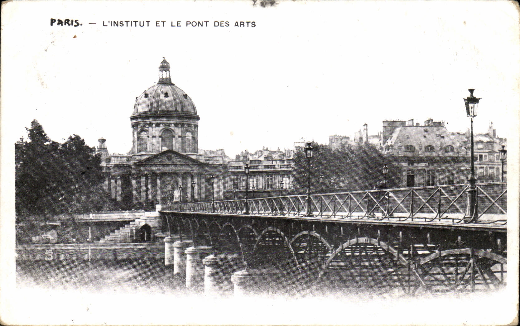 Paris - L'Institut et le Pont des Arts - CPA