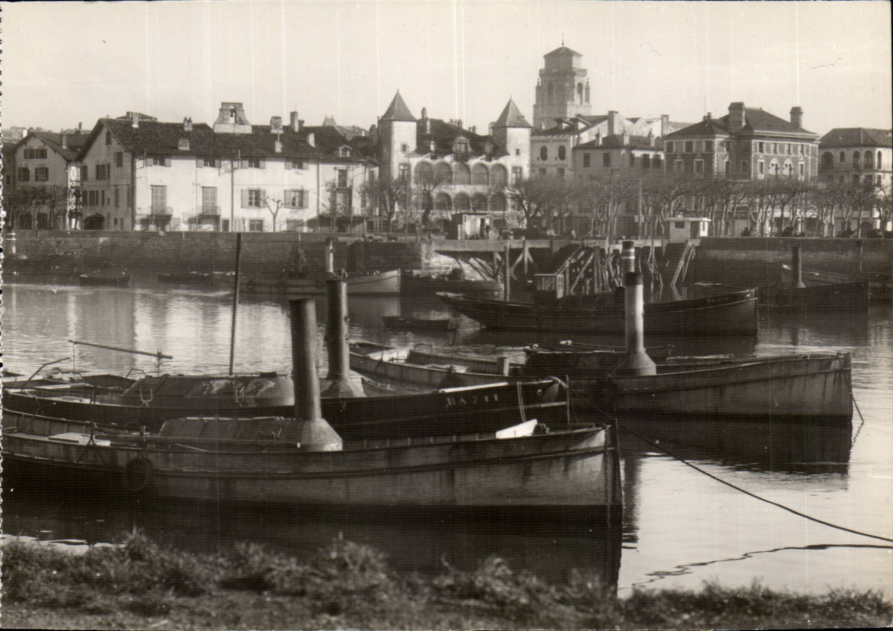 Saint Jean de Luz - Le Port - CPA 