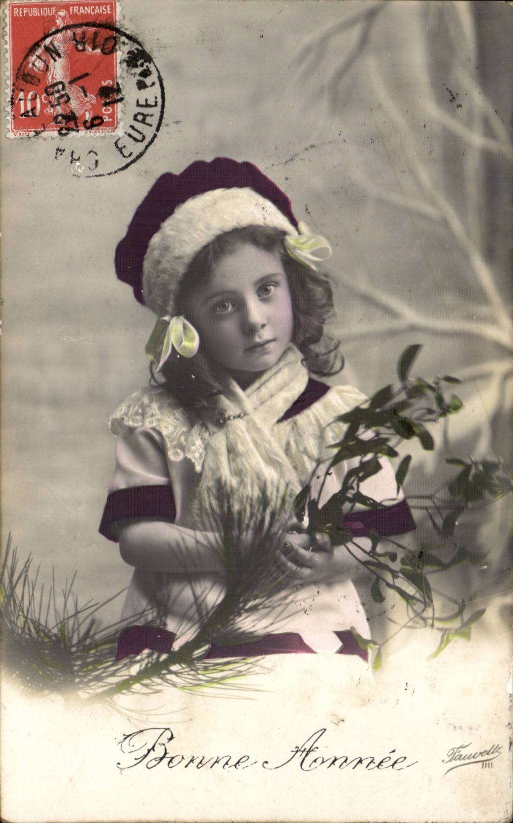 Fantasy - Children - Little Girl with bouquet off holly - beautifu hat - CPA