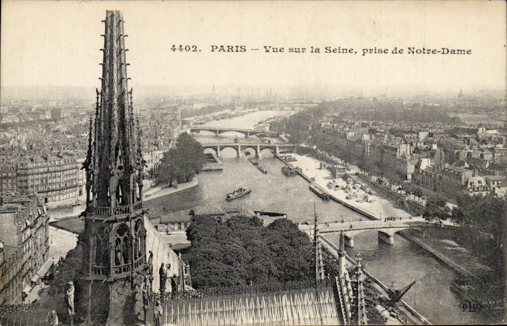 Paris - 4 - Vue sur la Seine prise de Notre Dame CPA