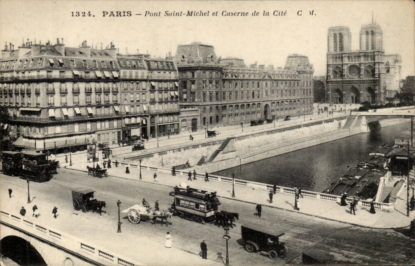 Paris - 4 - Le Pont Saint Michel et Caserne de la Cite - velo - automobile - autobus Mercedes - CPA