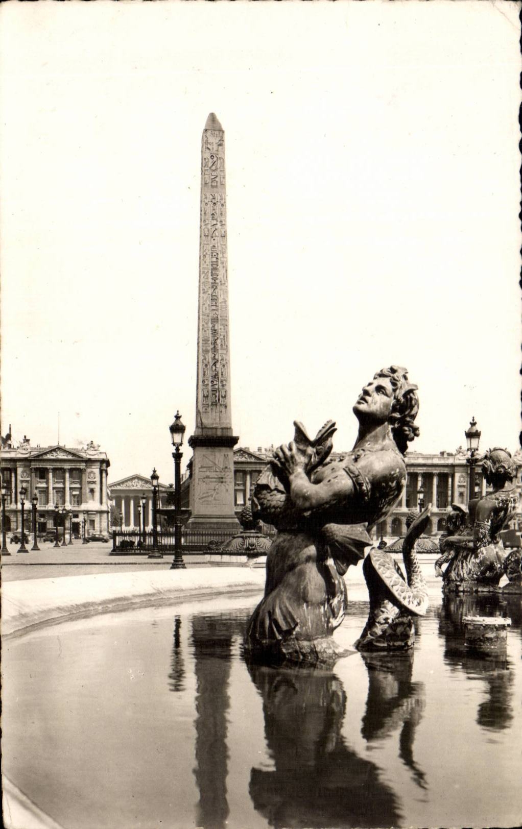 Paris CPM place de la Concorde