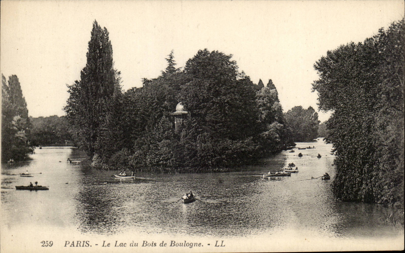 Paris CPA Le Lac du Bois de Boulogne