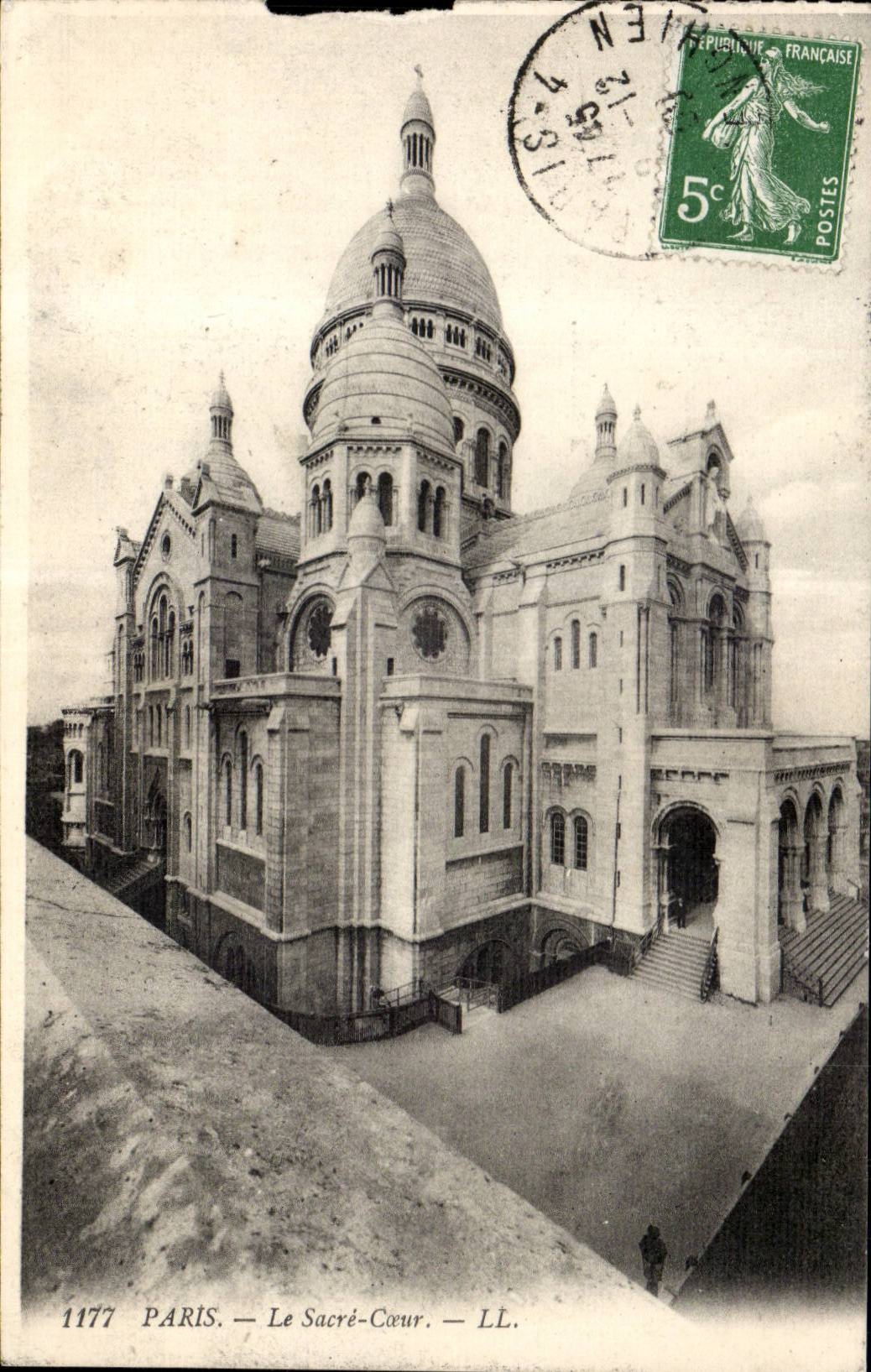 Paris CPA Montmartre Le sacre Coeur