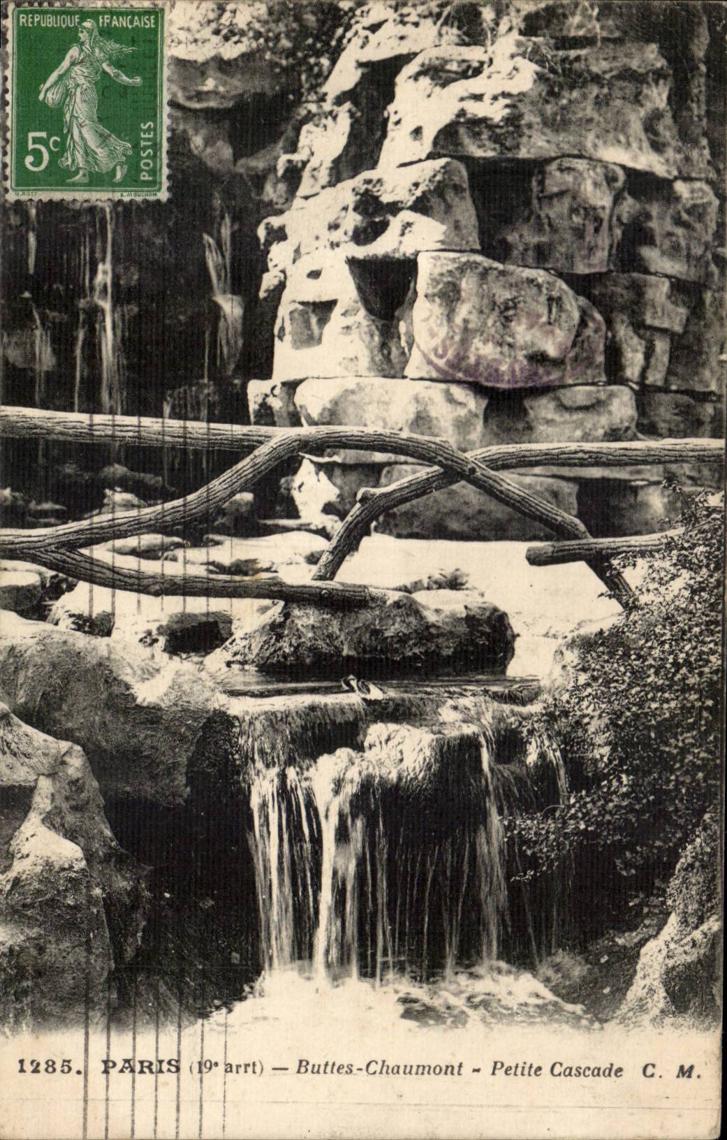 Paris CPA Chaumont Hillocks Small cascade