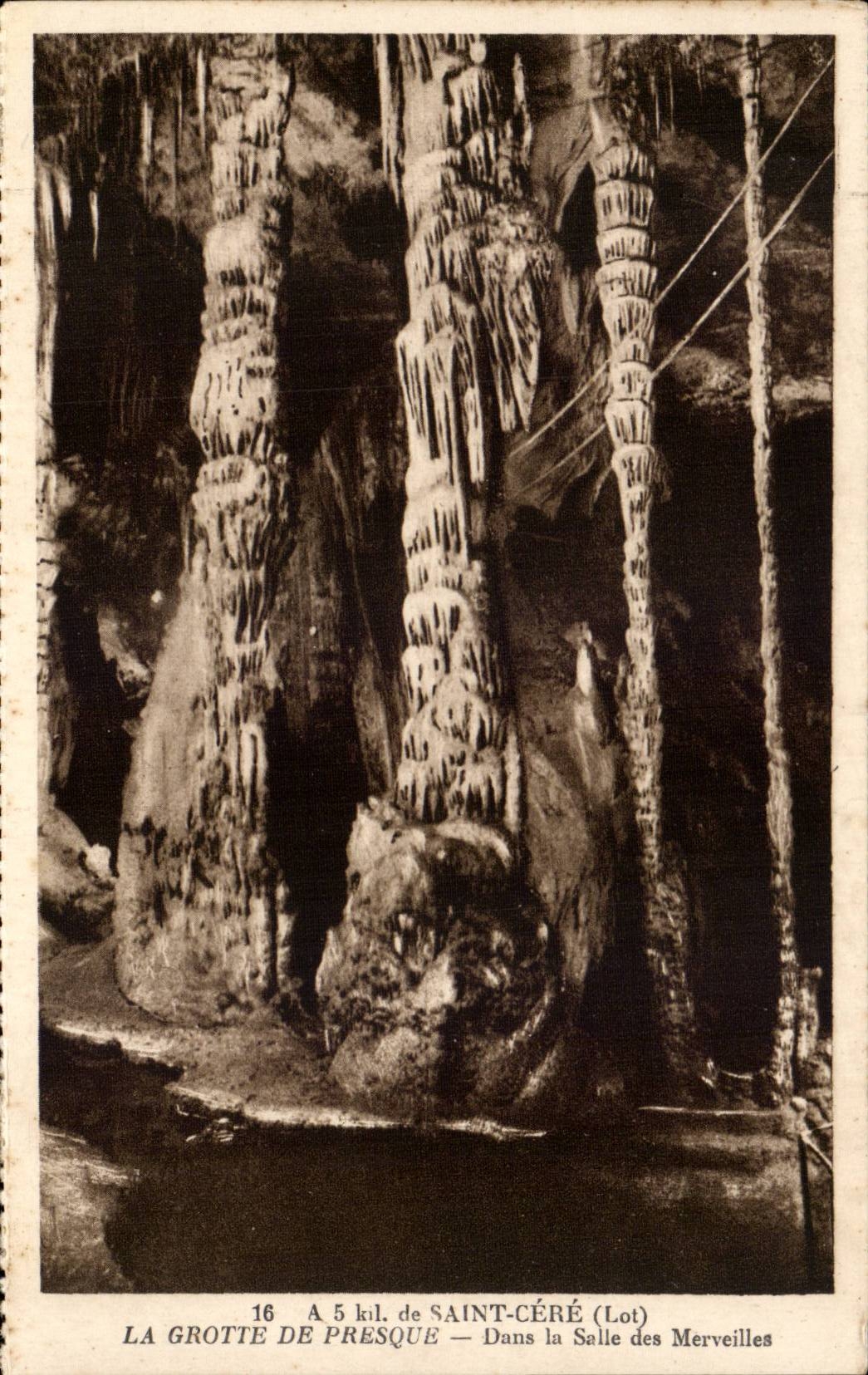 CPA a 5 km de Saint Cere La grotte de Presque Dans la salle des merveilles