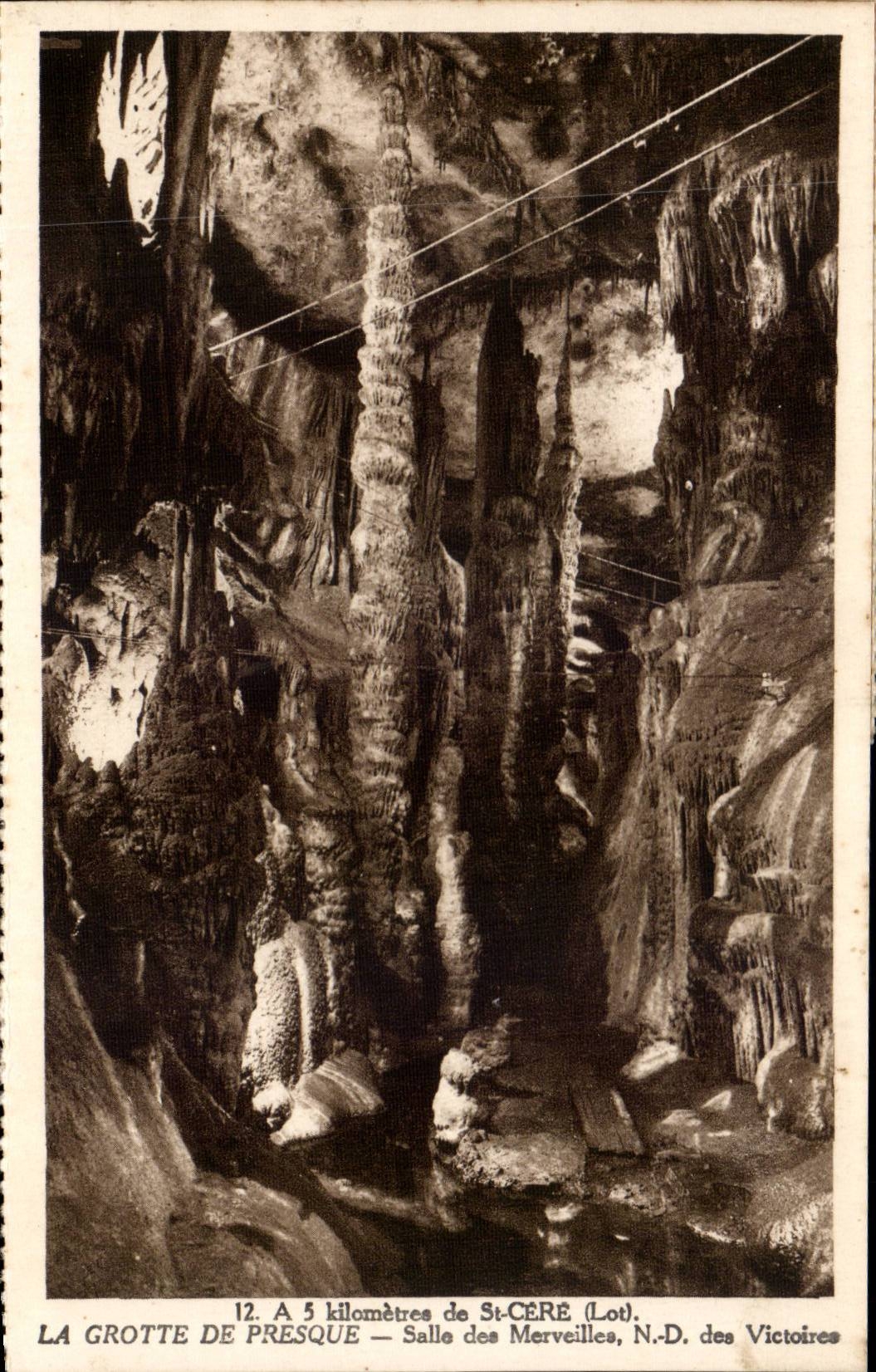CPA a 5 km de Saint Cere La grotte des presque Salle des merveilles ND des victoires