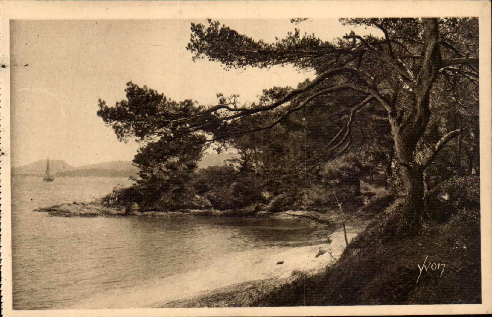 CPA Les iles d'Hyeres Porquerolles la plage d'argent