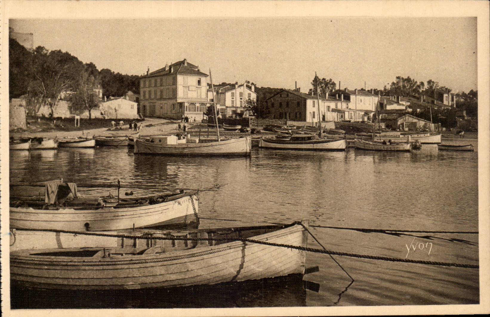 CPA Les iles d'Hyeres Porquerolles Panorama pris de la jetee