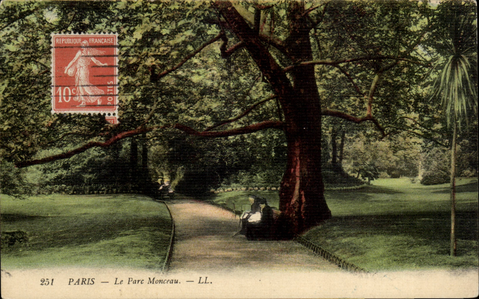 Paris CPA the park Heap