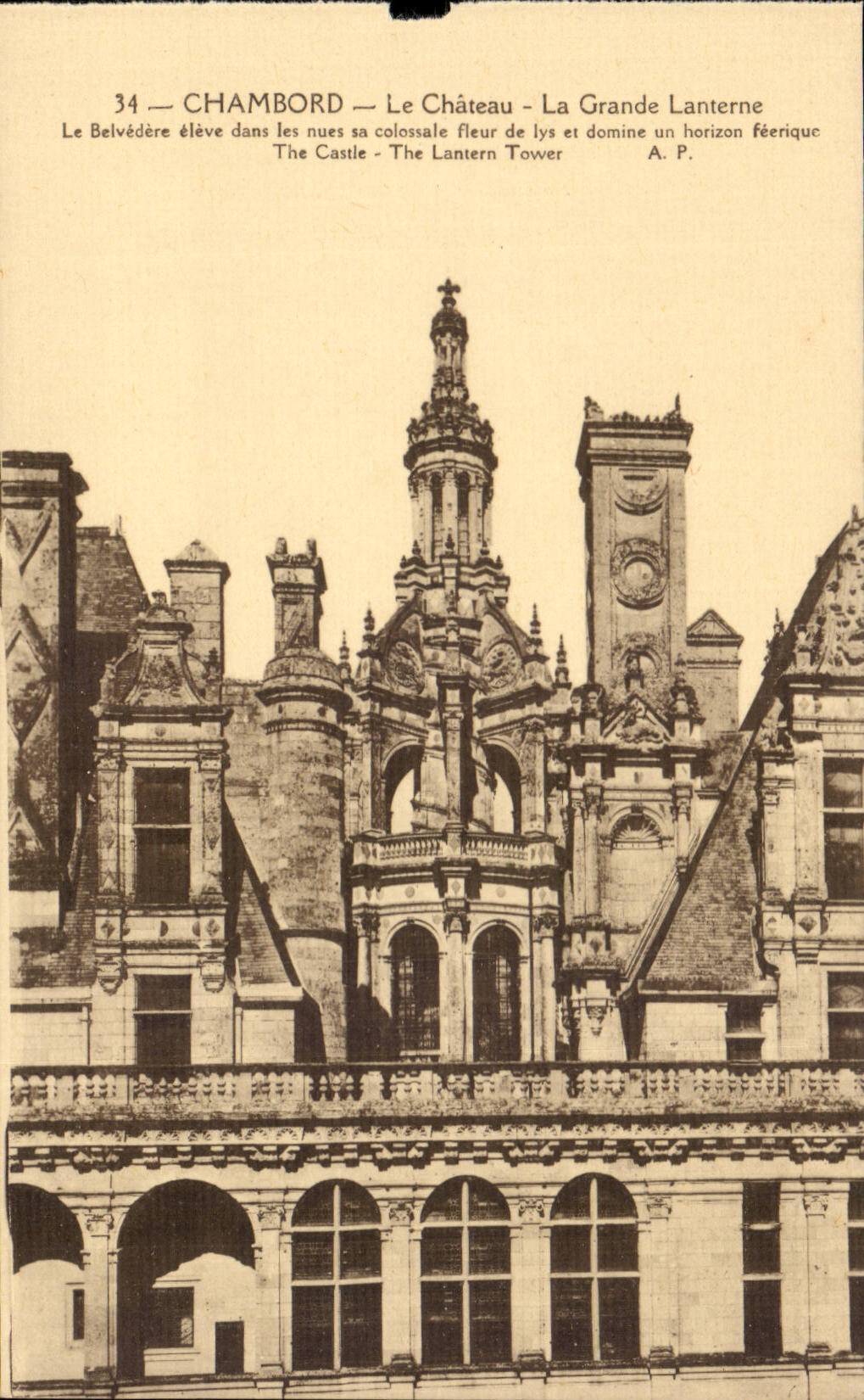 Chambord CPA Le chateau La grande lanterne