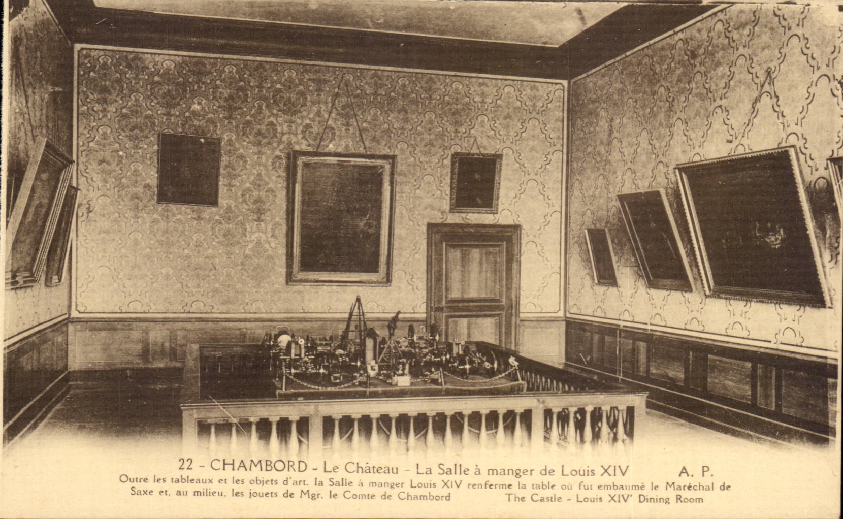 Chambord CPA Le chateau la salle a manger de Louis XIV