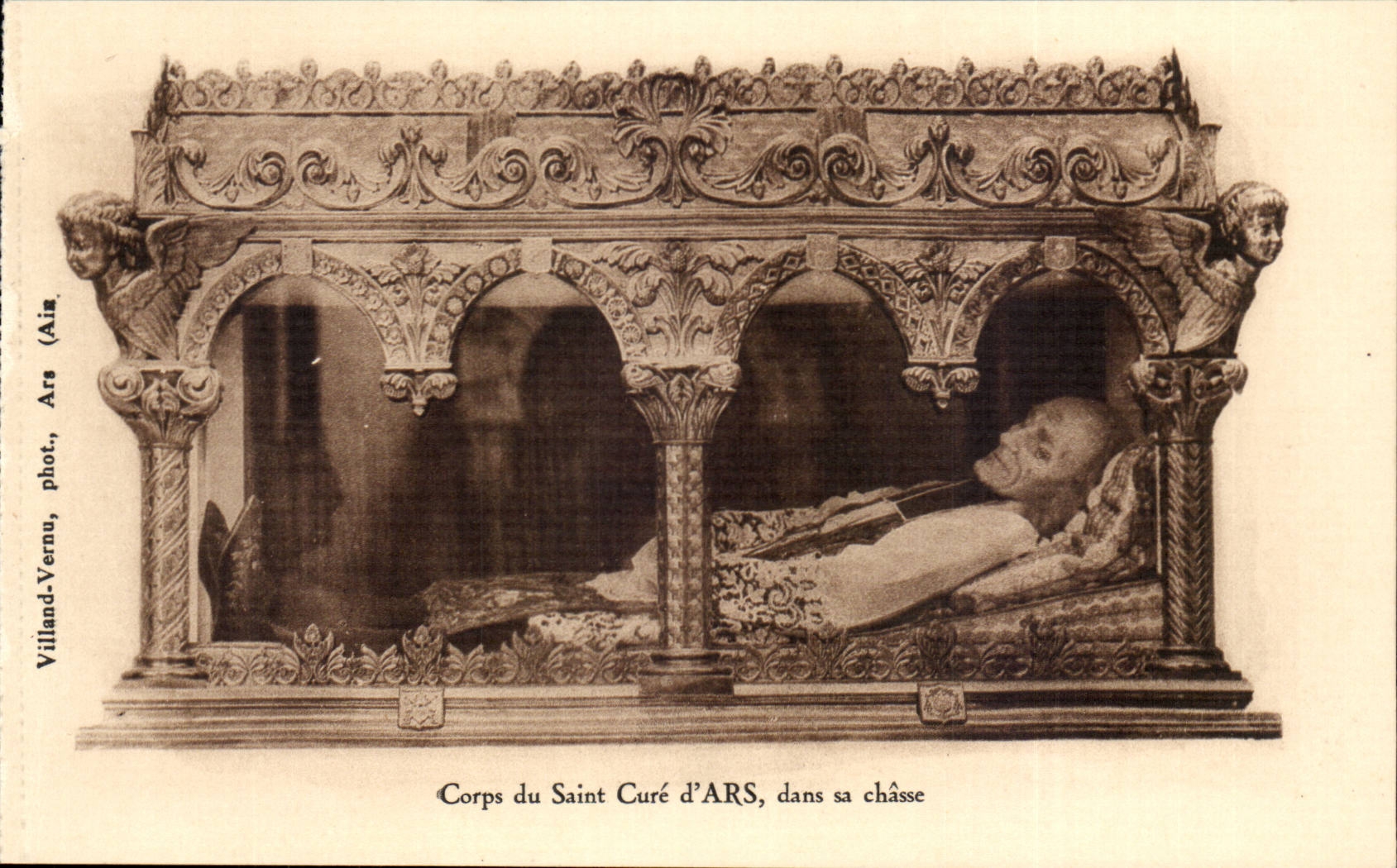 CPA Ars Body of the Cure in its hunting