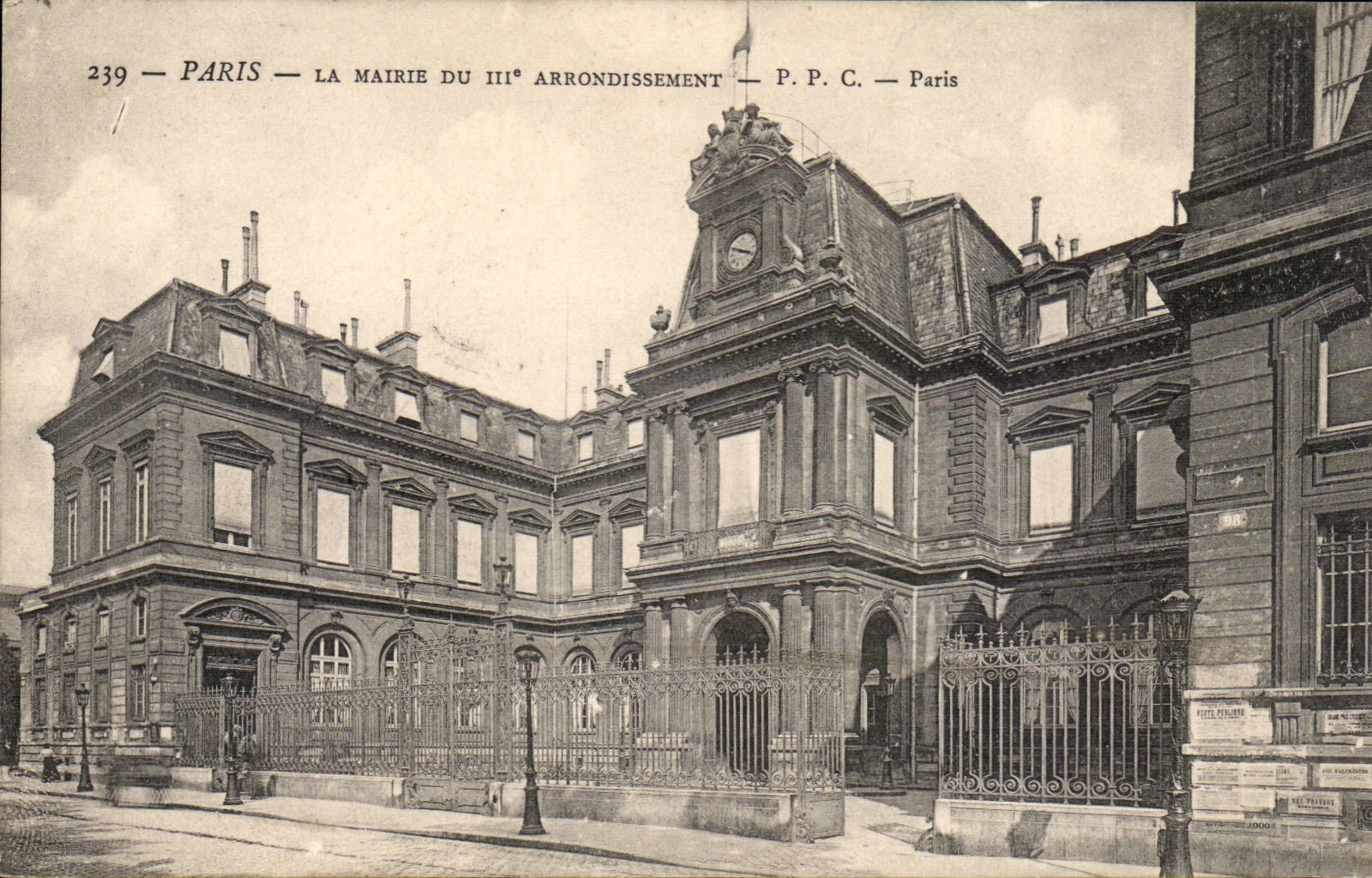 Paris CPA Town hall of 3rd