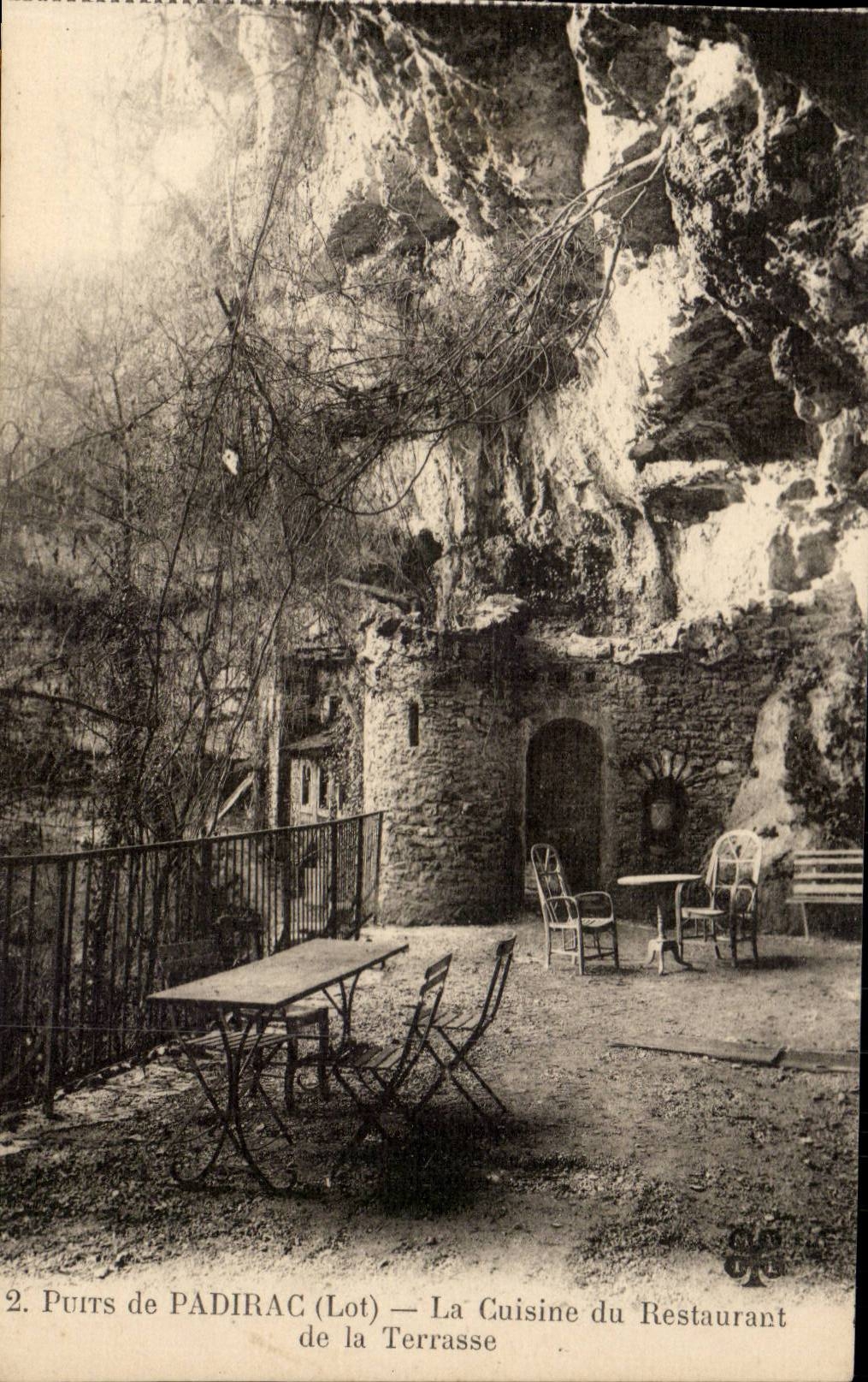 CPA Well of Padirac kitchen of the restaurant of the terrace