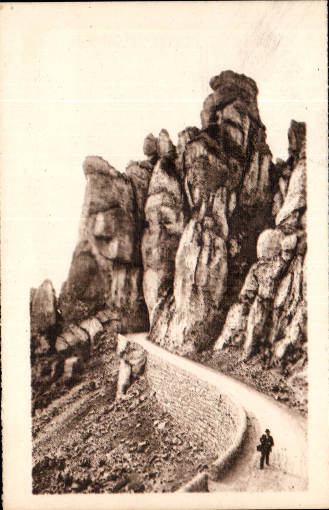 CPA Meyrueis Felsen Bouilleres des naturlichen Tunnels