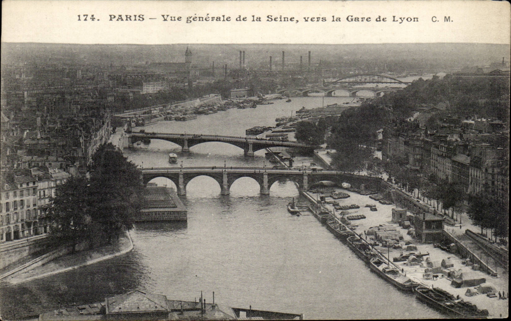Paris CPA Vue generale de la Seine vers la gare de lyon