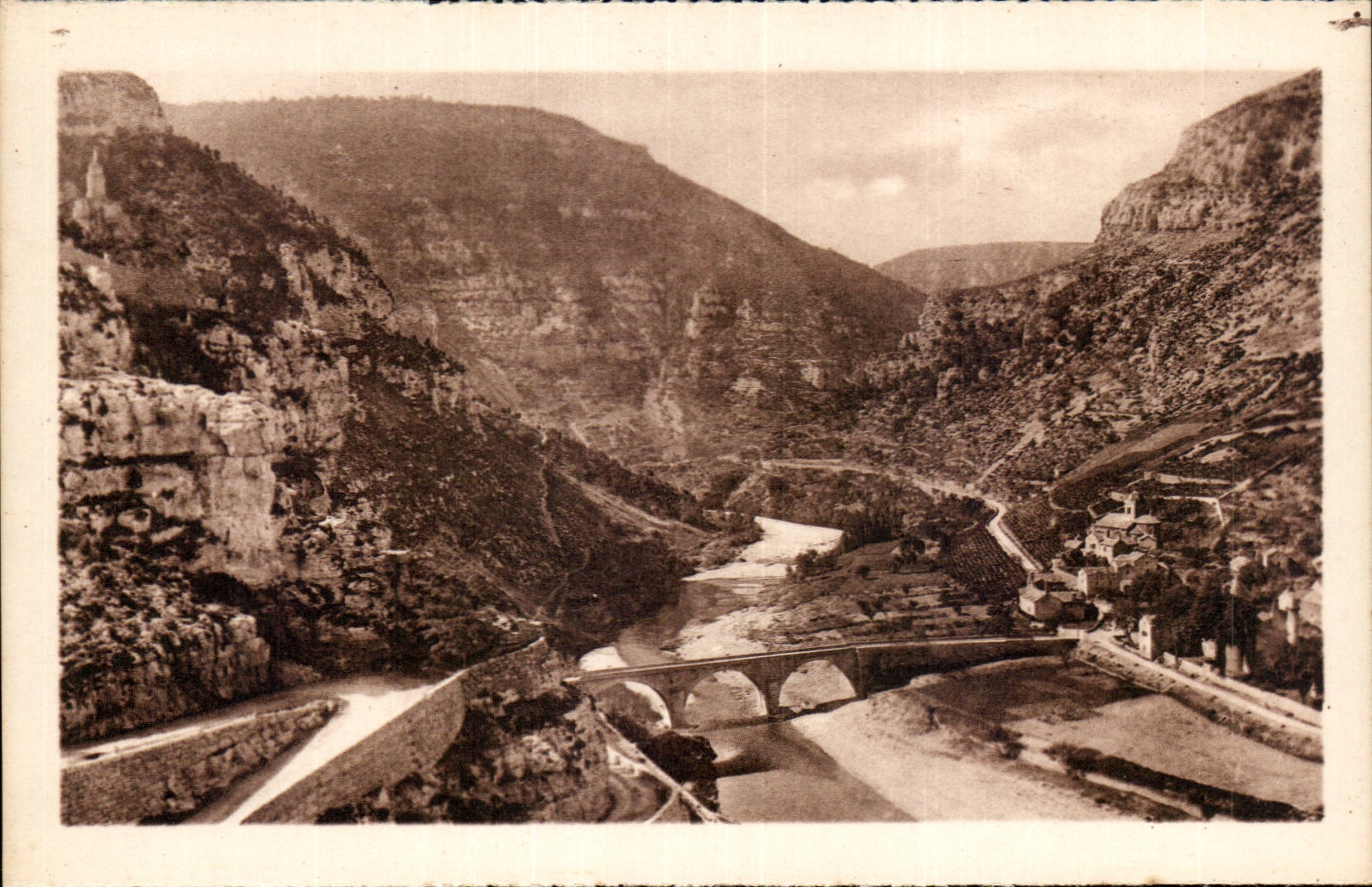 Falls of Tarn CPA Malene Last laces of the road of Causse