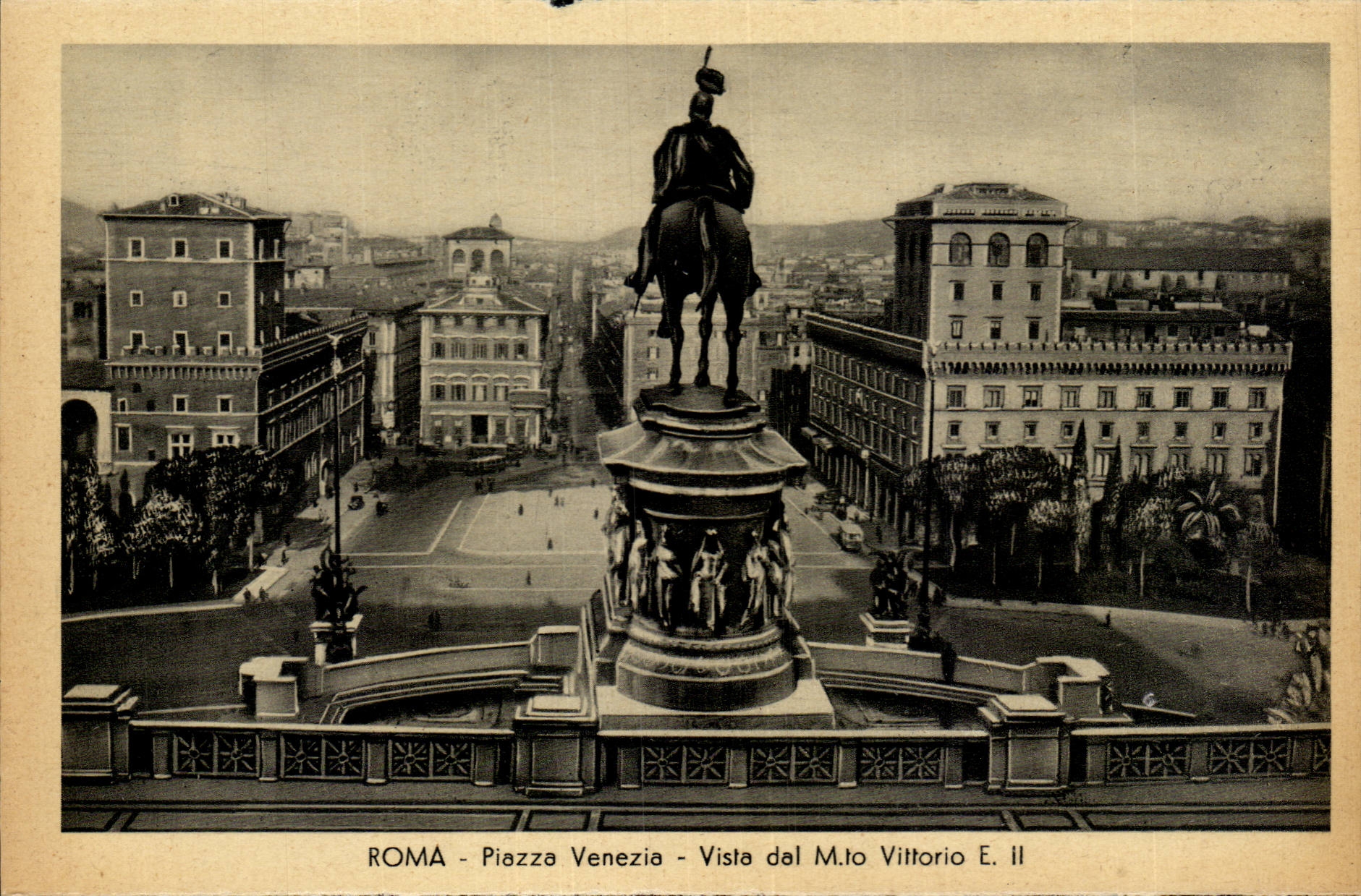 Italy Italia Roma CPA Piazza Venezia Vista dal Mto Vittorio