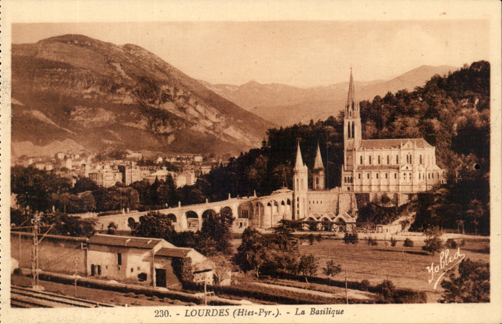 Lourdes - Basilica CPA