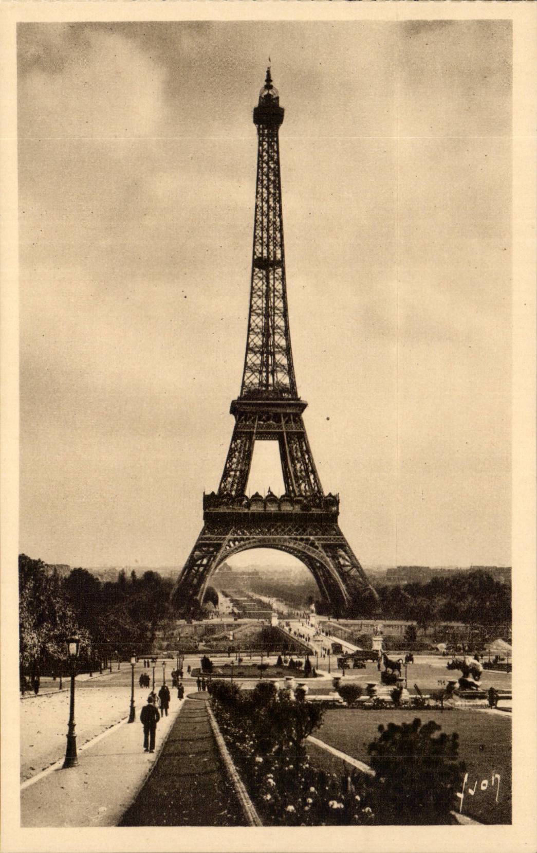 Paris - 7 - the Tower Eiffel - The Eiffel Tower CPA