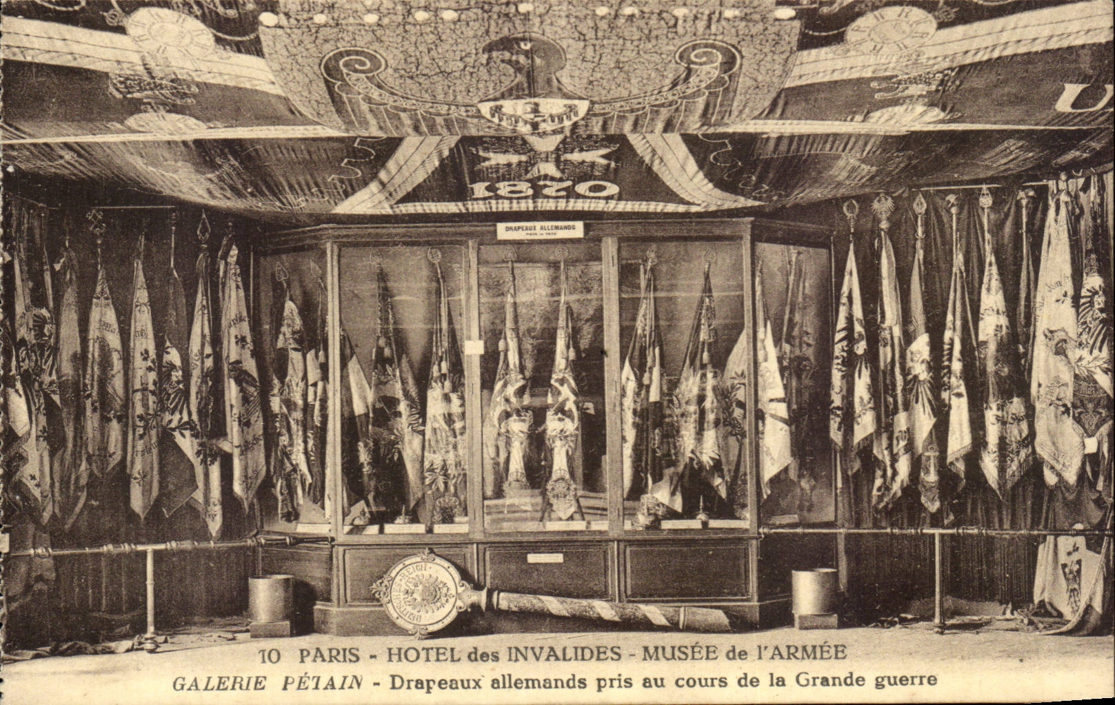 Paris - 7 - Hotel of Invalides - Museum of the Army - the Flags German taken during Large War CPA