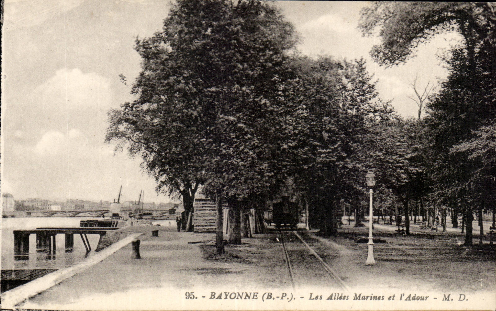 Bayonne - Marine Alleys and Adour - CPA
