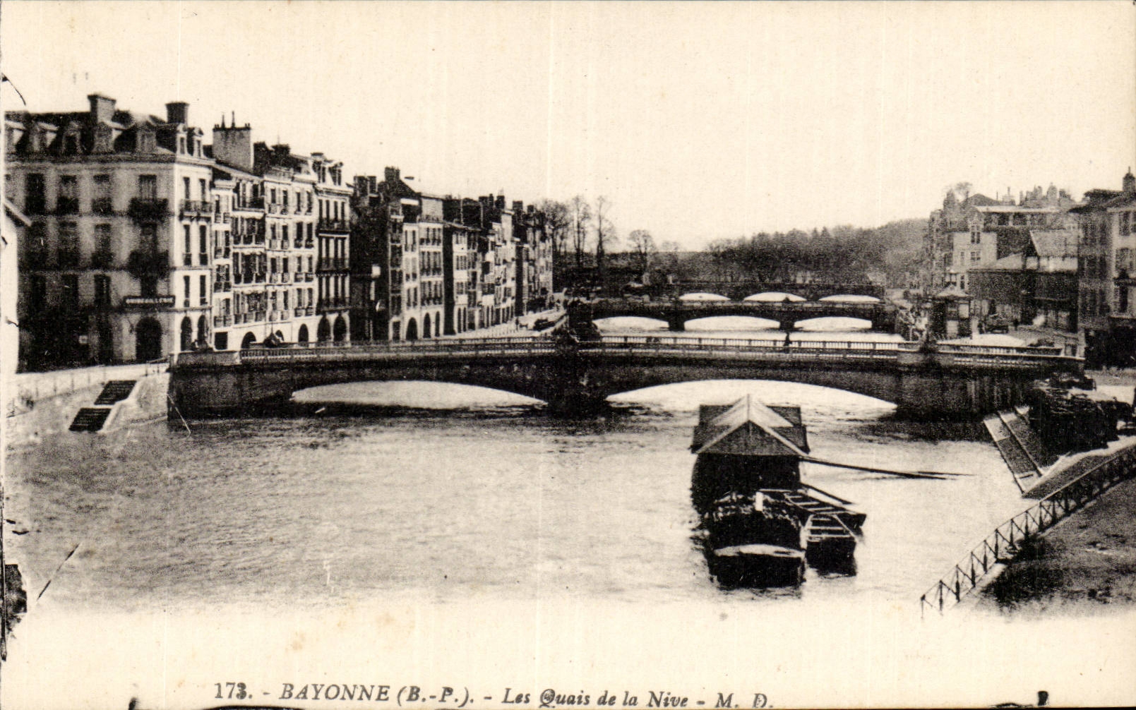 Bayonne - Quays of Nime - CPA