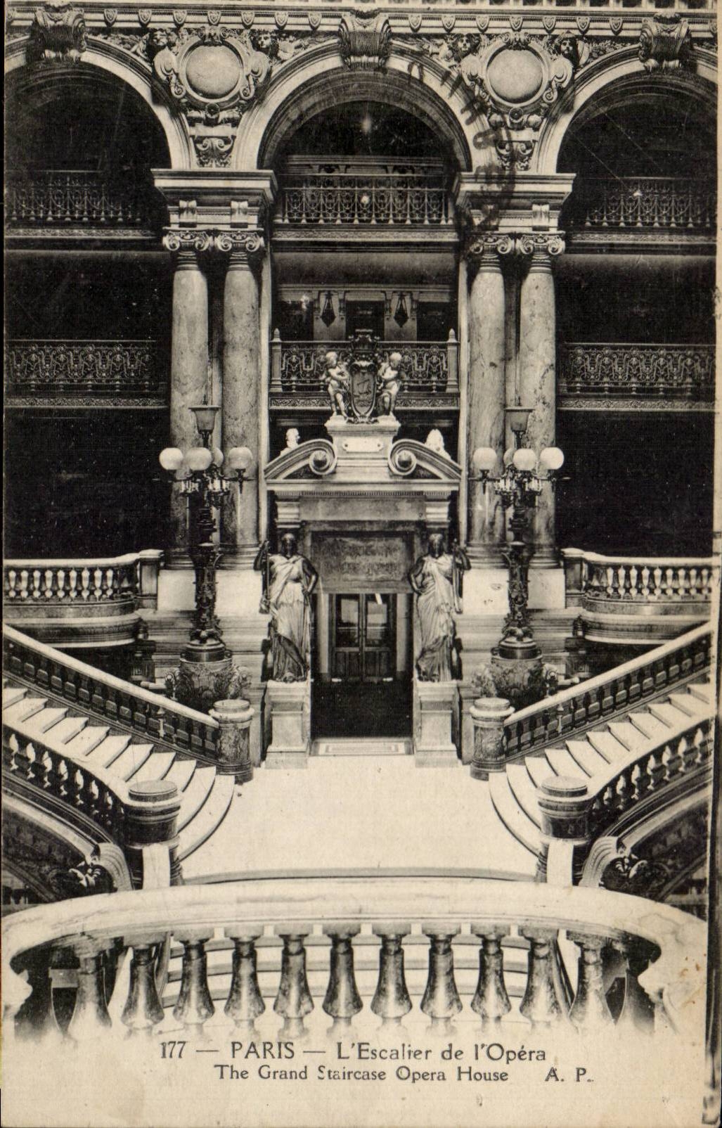 Paris - 9 - L'Escalier de l'Opera - CPA