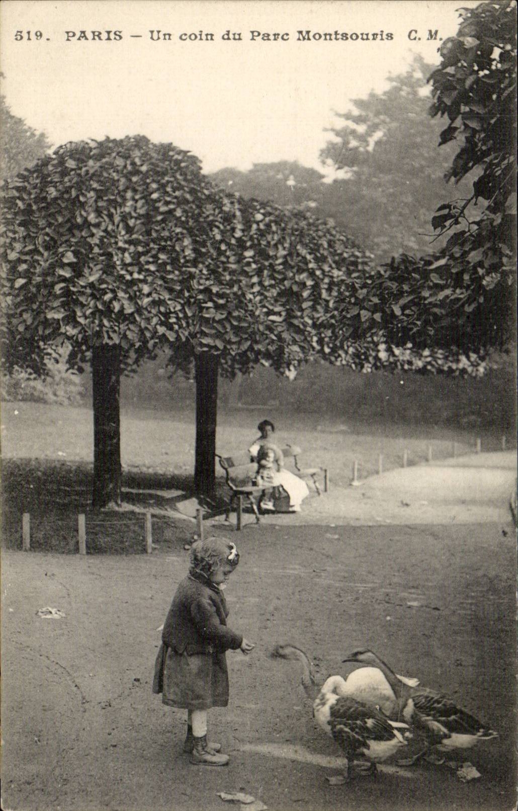 Paris - 14 - a Corner of Montsouris - goose - child darling little girl feeding the geese CPA