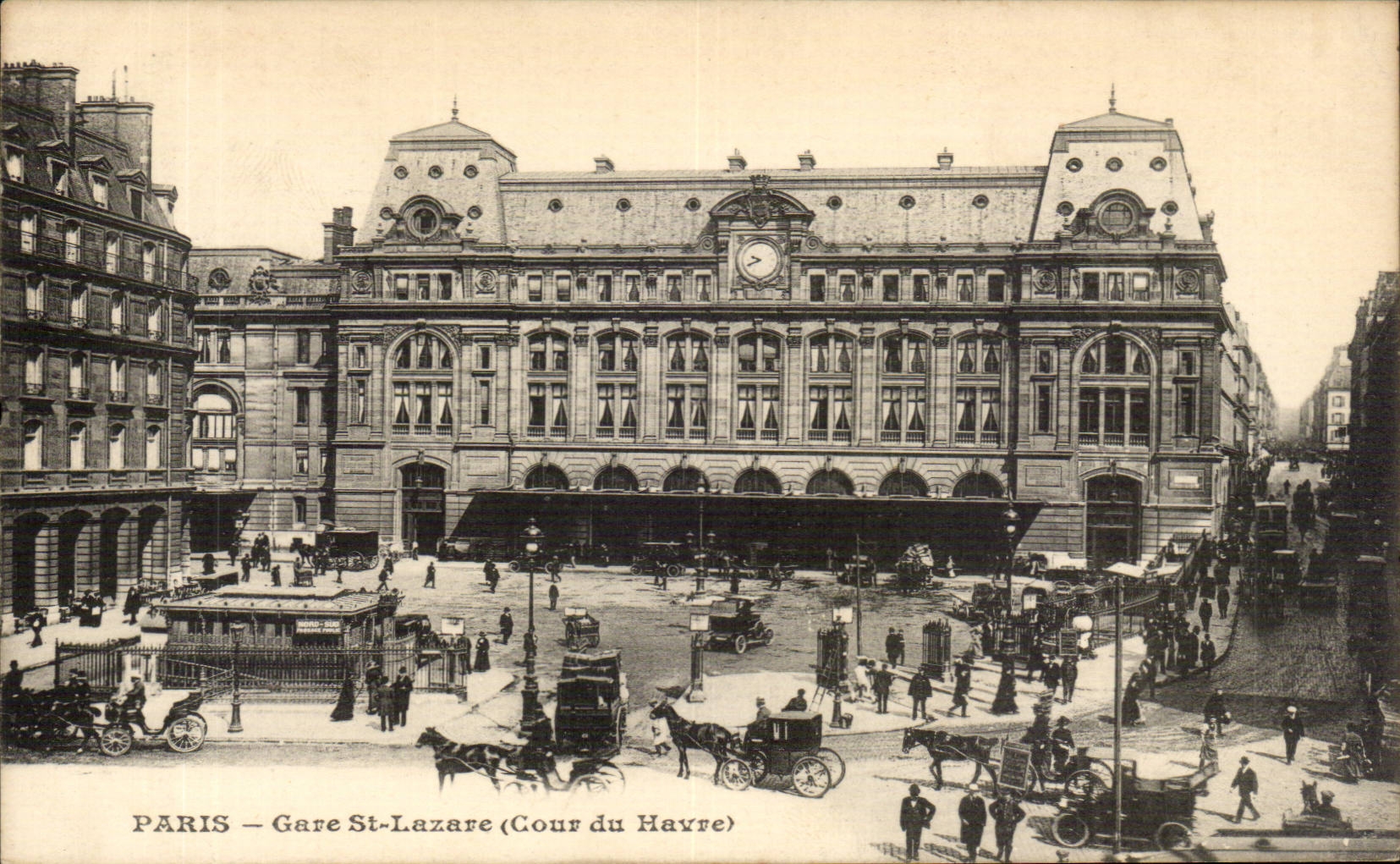 Paris - 8 - Station Saint Lazare - Court of Le Havre CPA