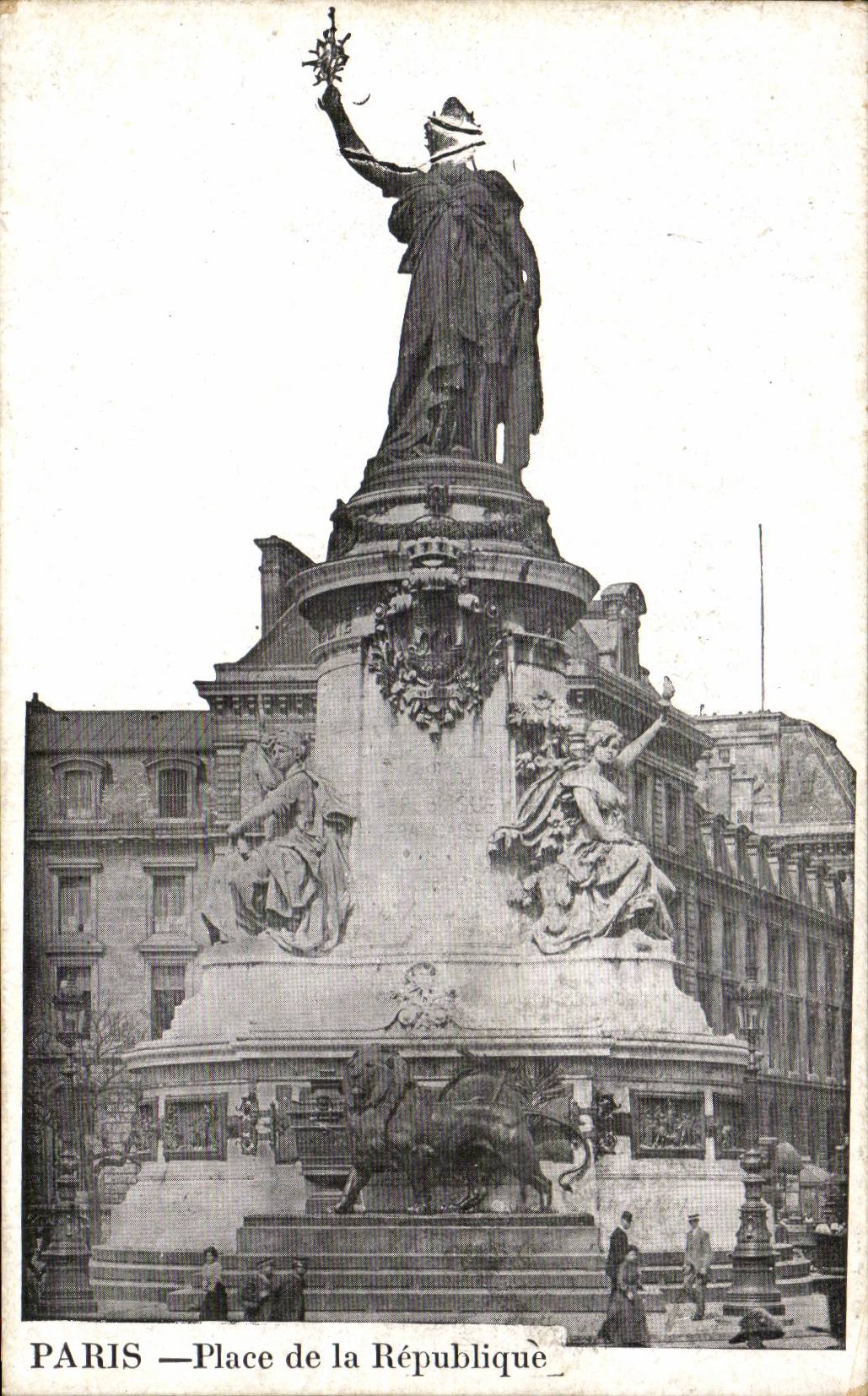 Paris - 10 - Place of the Republic - CPA