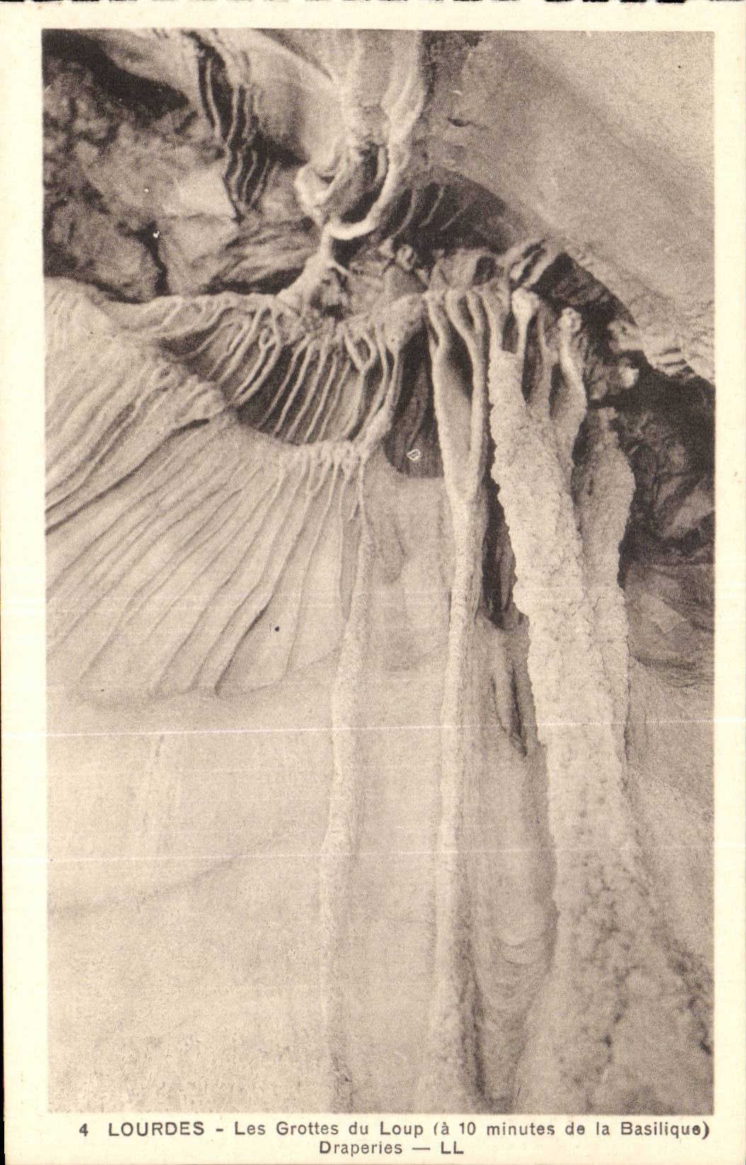 Lourdes - Caves of the Wolf - Draperies CPA