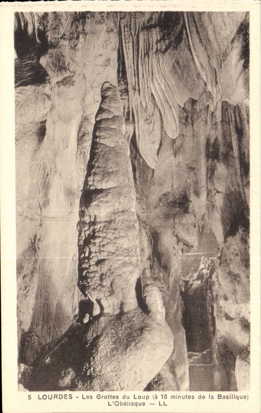 Lourdes - Caves of the Wolf - Obelisk CPA