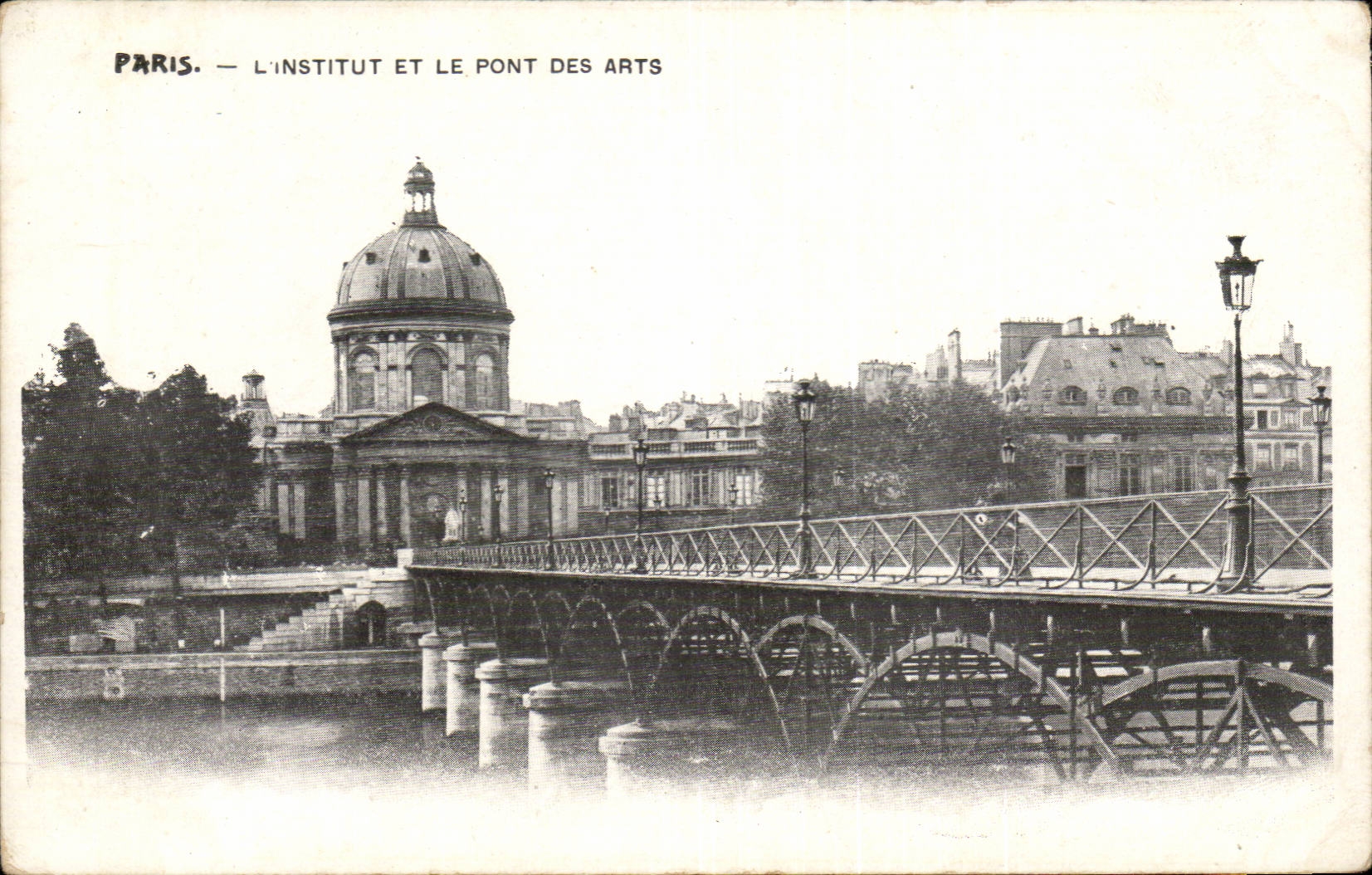 Paris - L'Institute et le Pont des Arts - CPA