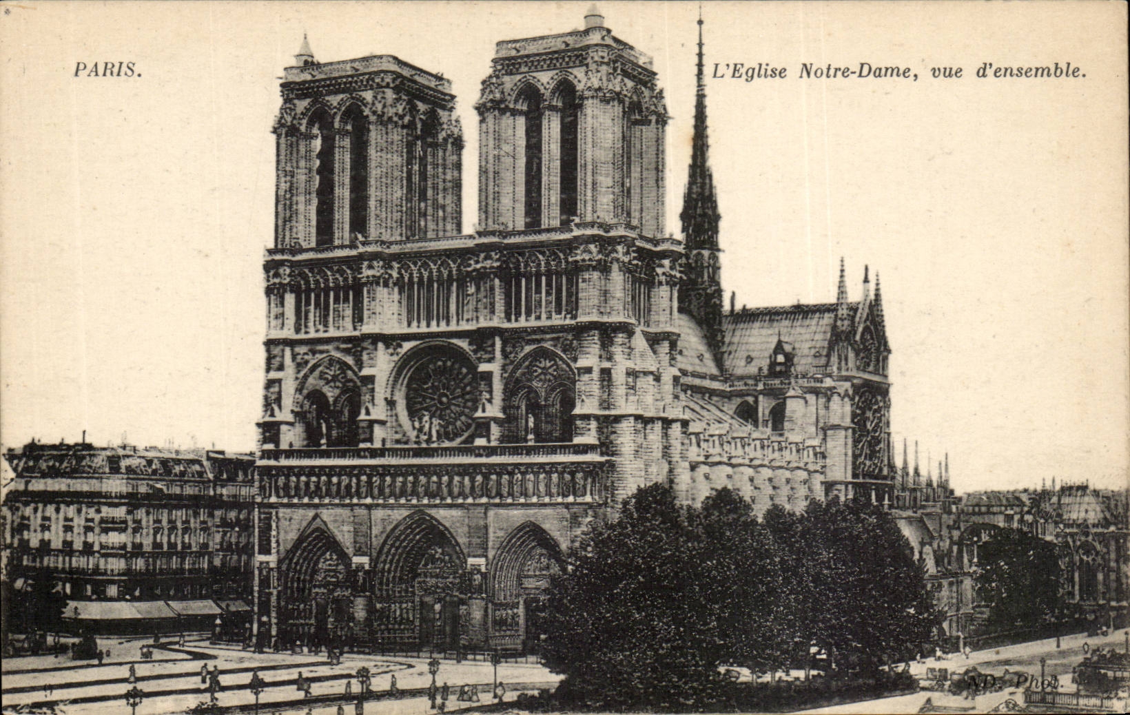 Paris - 4 - L'Eglise de Notre Dame - CPA