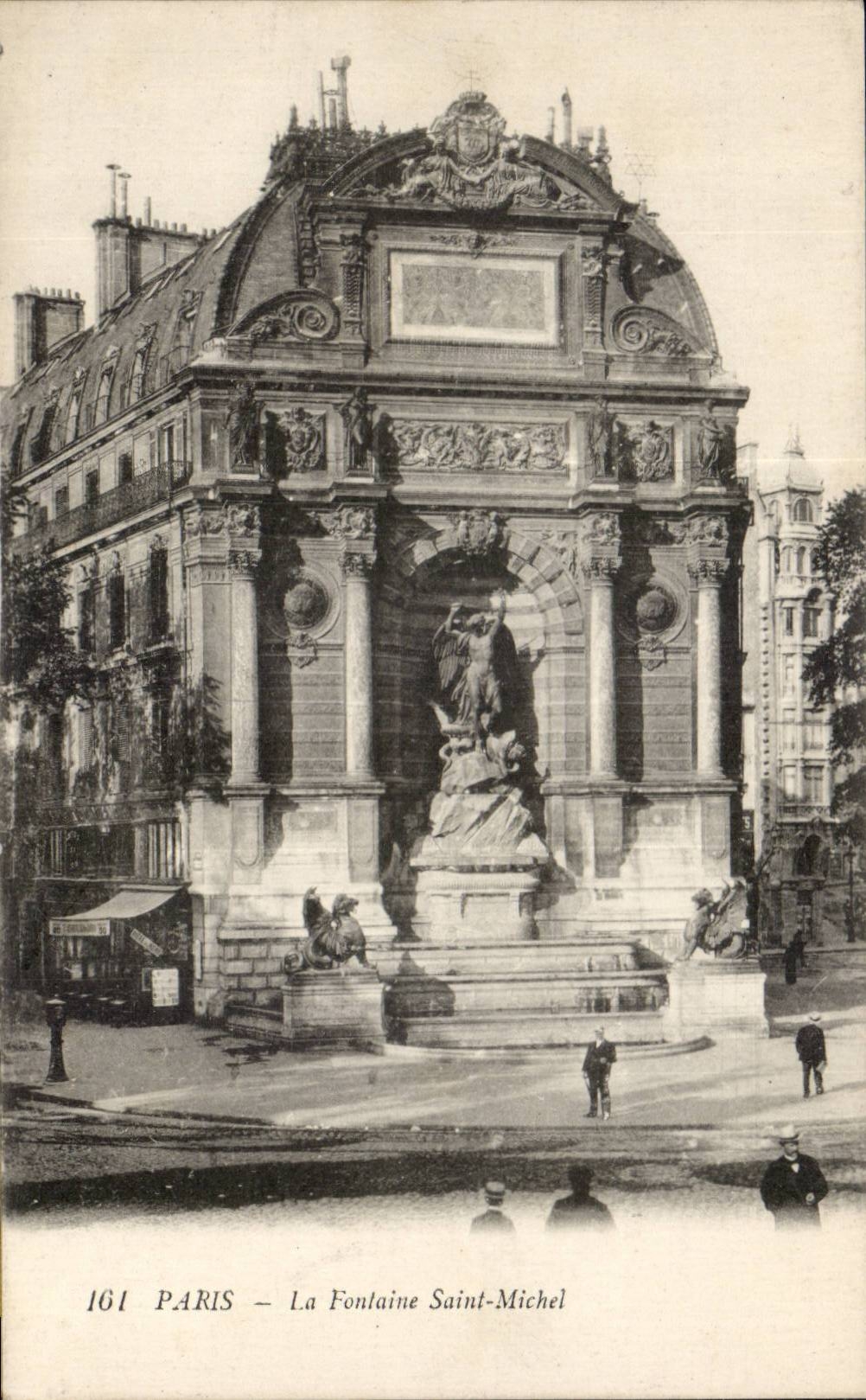 Paris CPA the Fountain St Michel