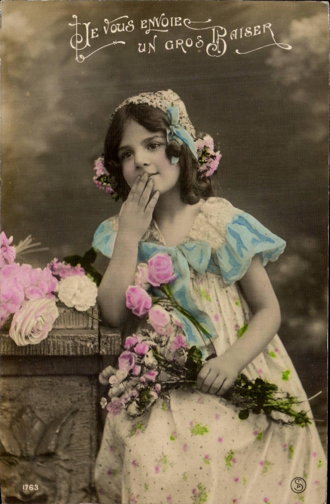 CPA Fantasy Child I send a large kiss to you