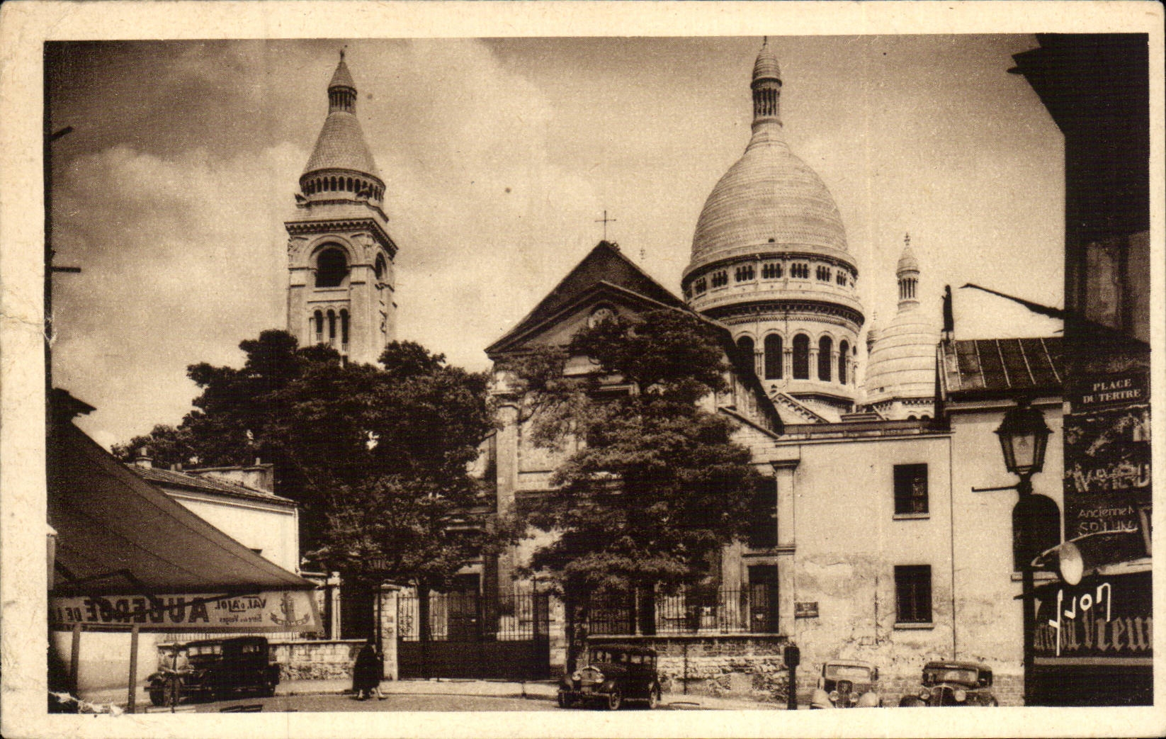 Paris CPA Eglise Saint Pierre et Sacre Coeur de Montmatre