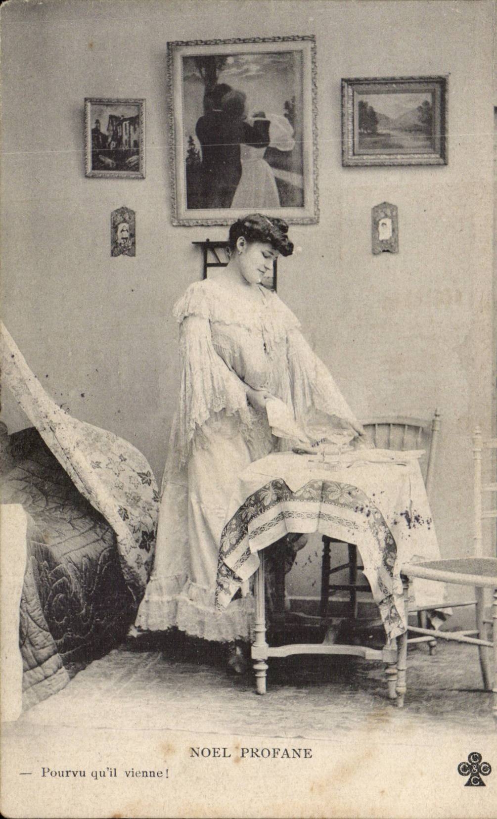 CPA Phantasie-Weihnachtsfrauen-profanes Weihnachten