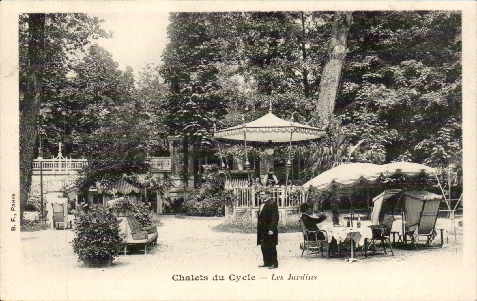 CPA Paris Chalets du cycle Les jardins
