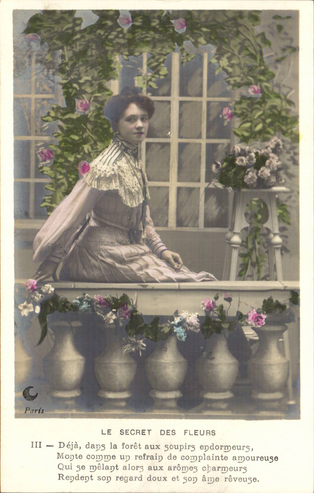 Fantasy - Woman - Beautiful Woman in period clothing - CPA