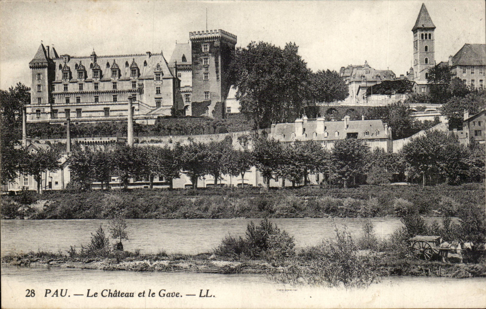 Pau - das Schloss und gab - CPA (Karre im Vordergrund)